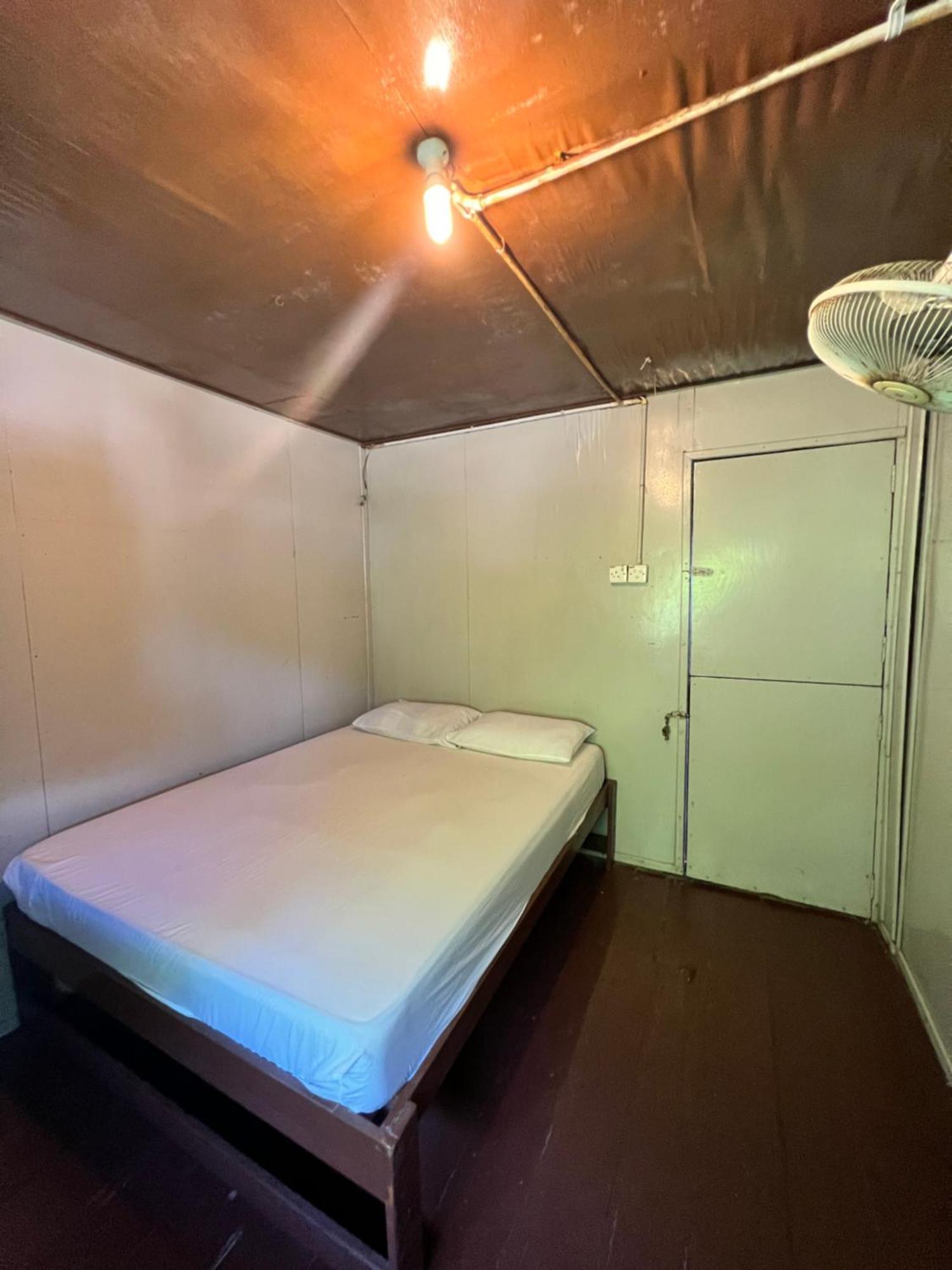 Ohlala Guesthouse Îles Perhentian Extérieur photo